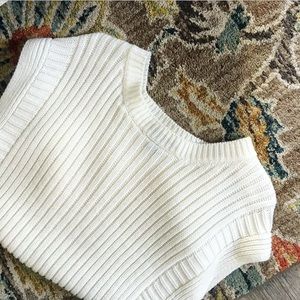 Cream sleeveless sweater